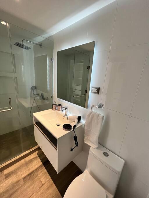 Apartamento 2 Habitaciones, Edificio Airali, Zona 10, Miradolo Ciudad Guatemala Eksteriør billede