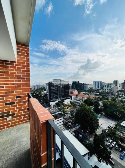 Apartamento 2 Habitaciones, Edificio Airali, Zona 10, Miradolo Ciudad Guatemala Eksteriør billede