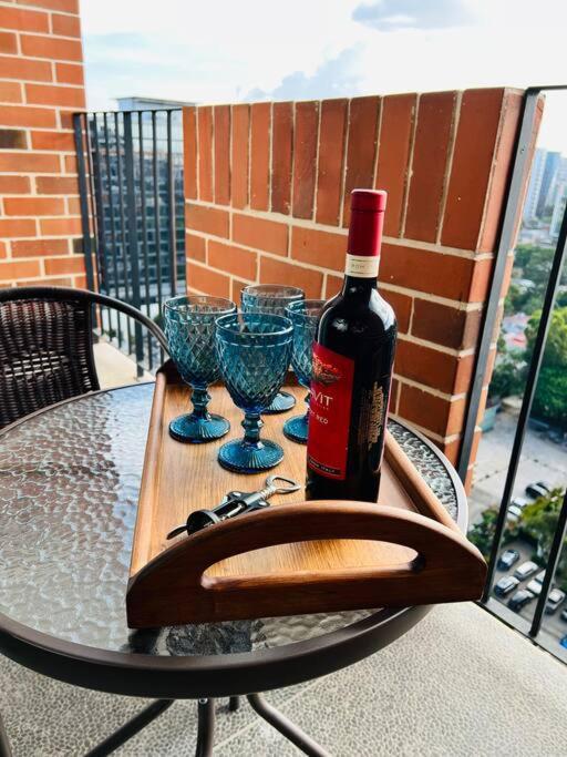 Apartamento 2 Habitaciones, Edificio Airali, Zona 10, Miradolo Ciudad Guatemala Eksteriør billede